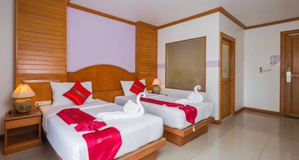 Sun Shine Patong Room Type - Deluxe Twin Room