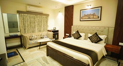 Holiday out Hotel Room Type - Super Deluxe