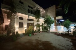 B-16 Stays-Boutique Stay w/Kitchen |Central Jodhpur| Pet friendly