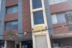 Townhouse by OYO Patiala-Zirakpur Crossway Formerly Hotel Dream