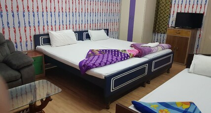 HOTEL 21 (GUEST HOUSE) Room Type - Family Triple Room (1 Double and 1 Single Bed)