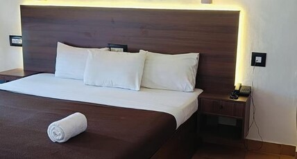 Golden Sands Beach Resort Room Type - Deluxe Non Ac Room with balcony