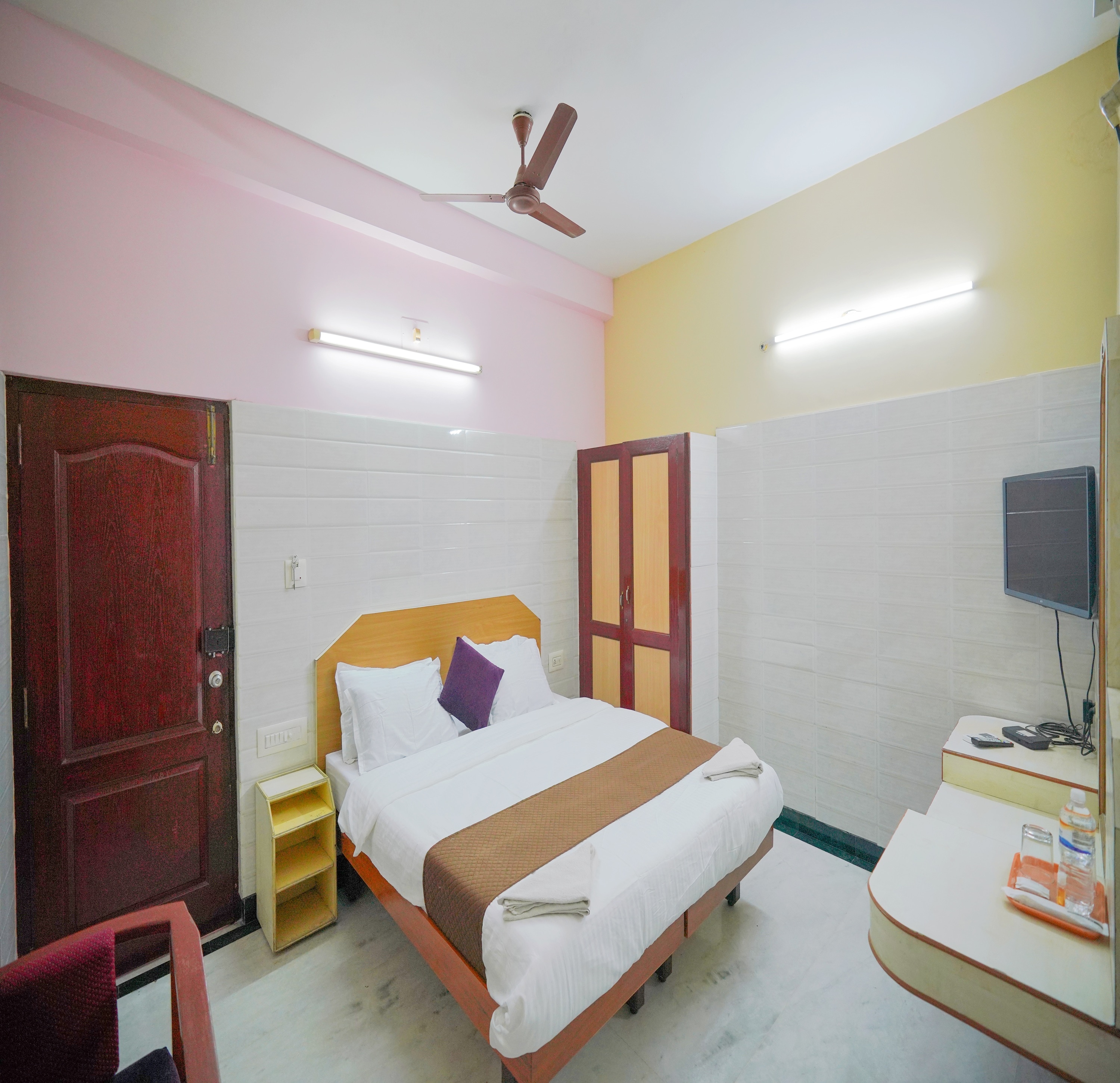 Maruthi Residency - Tap to explore photos