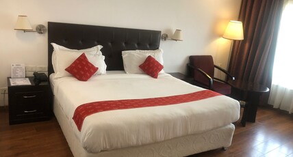Centaur Hotel Room Type - Superior King Bedroom