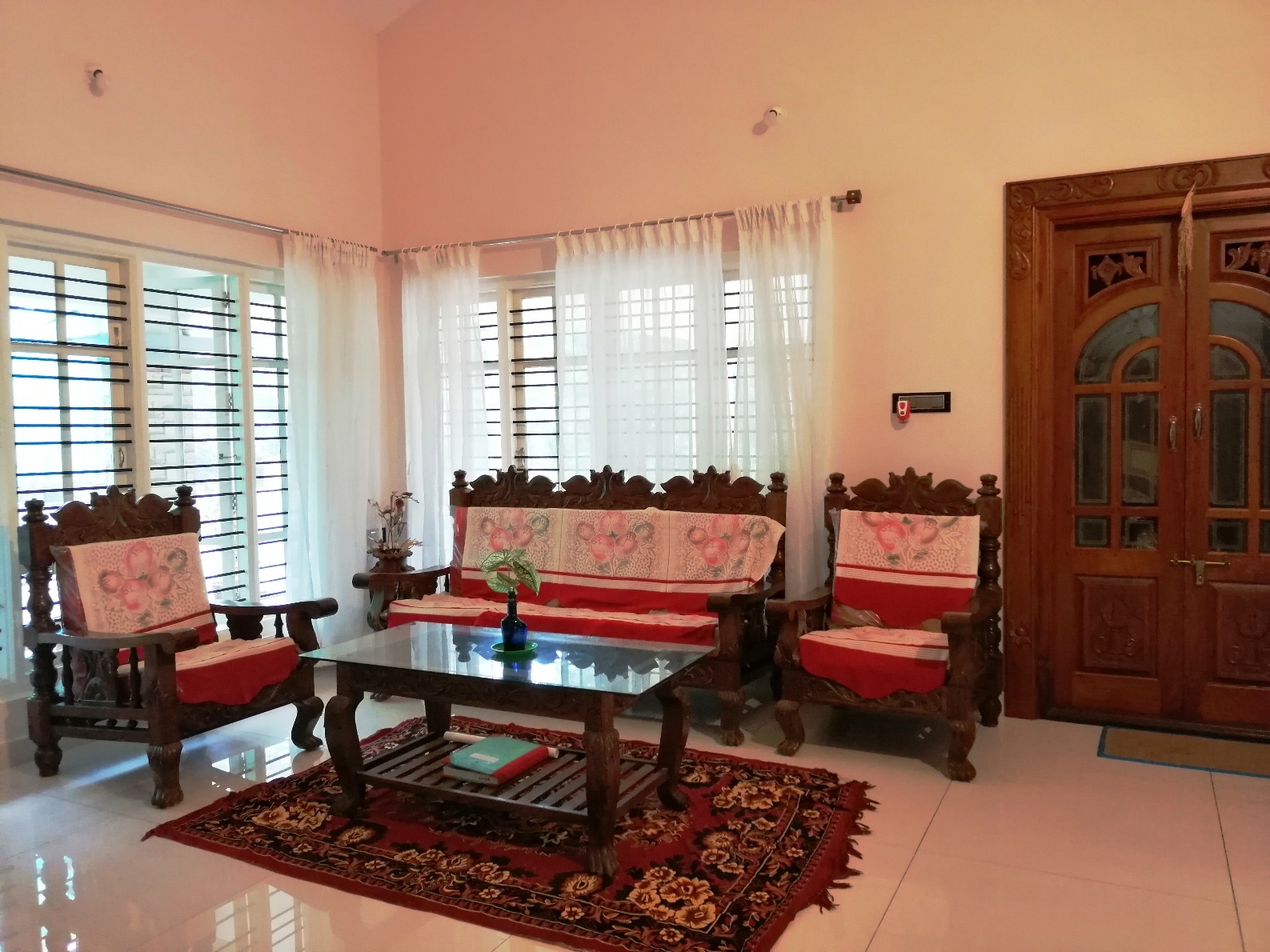 Silver Leaf Homestay - Tap to explore photos