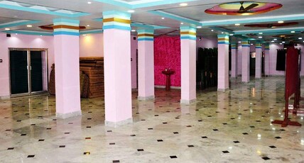ESHANI LODGE & GUEST HOUSE Room Type - AC Suit Room