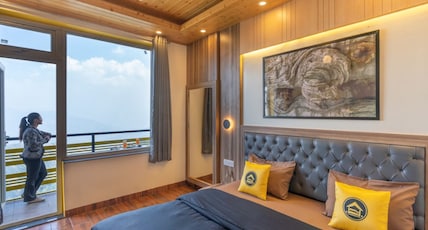 The Hosteller Kufri, Shimla Room Type - Deluxe Double Room with Balcony and Valley View The Hosteller Kufri, Shimla Room Type - Deluxe Double Room with Balcony and Valley View
