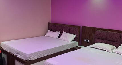 kalawati palace Room Type - Deluxe Room with Air Conditioning