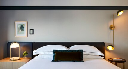 Kimpton Saint George, an IHG Hotel Room Type - 1 King Mobility Accessible Roll In Shower