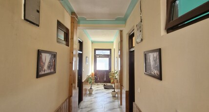 The Bunk Street - Sissu Room Type - Deluxe Room with Private Balcony 