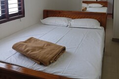 Kumaran Residency Home Stay