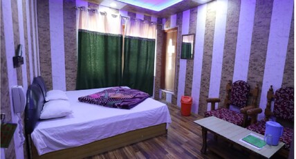hotel green chinar  Room Type - Standard Double Bed
