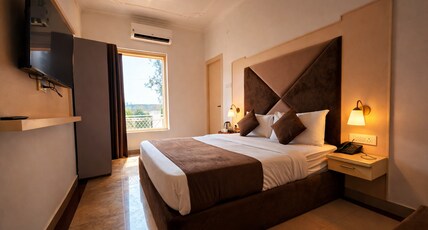 Yogamu Wellness Resort Tapovan Room Type - Premium Room With WIndow