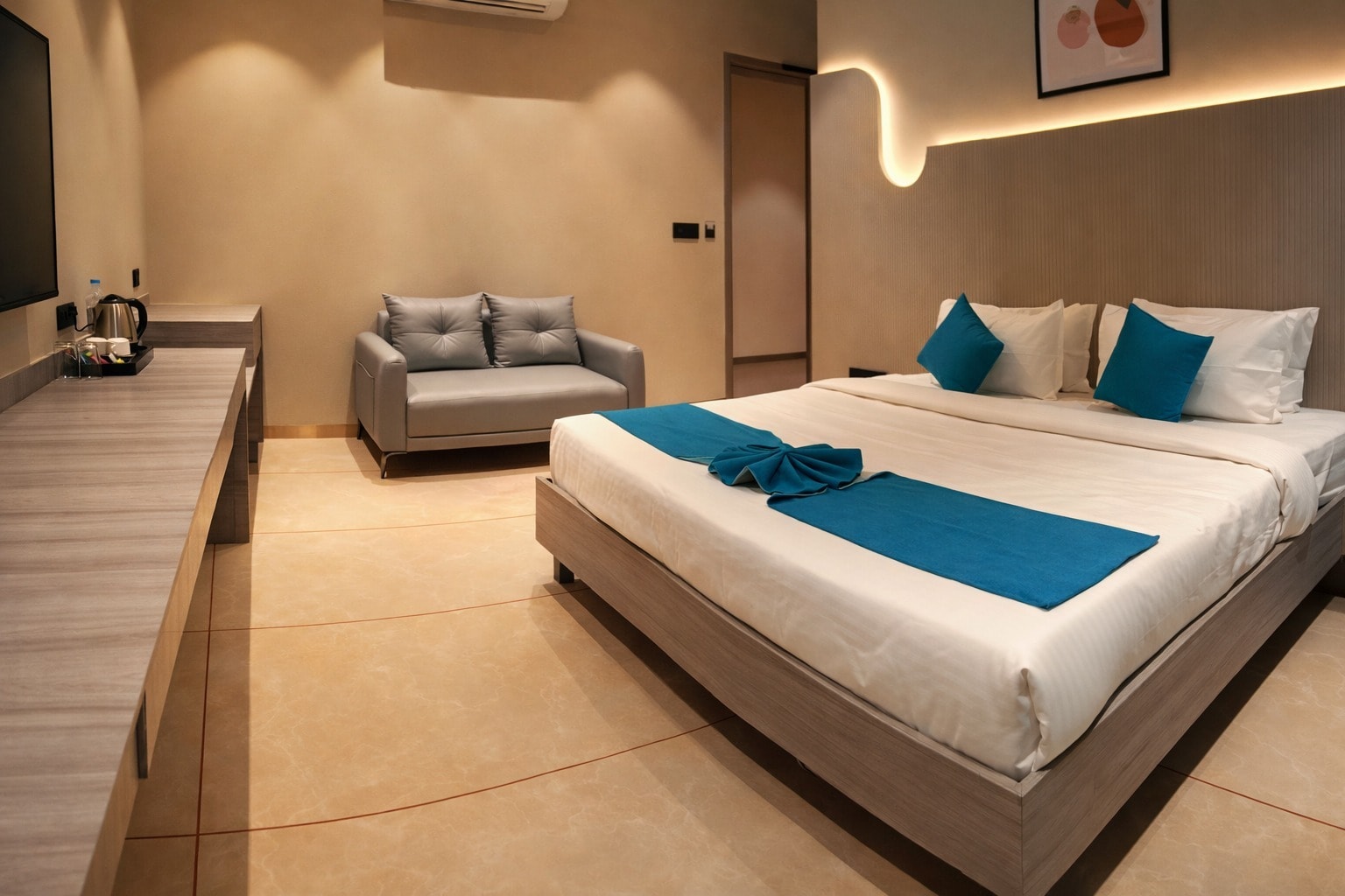 HOTEL THE TAYAL - Tap to explore photos