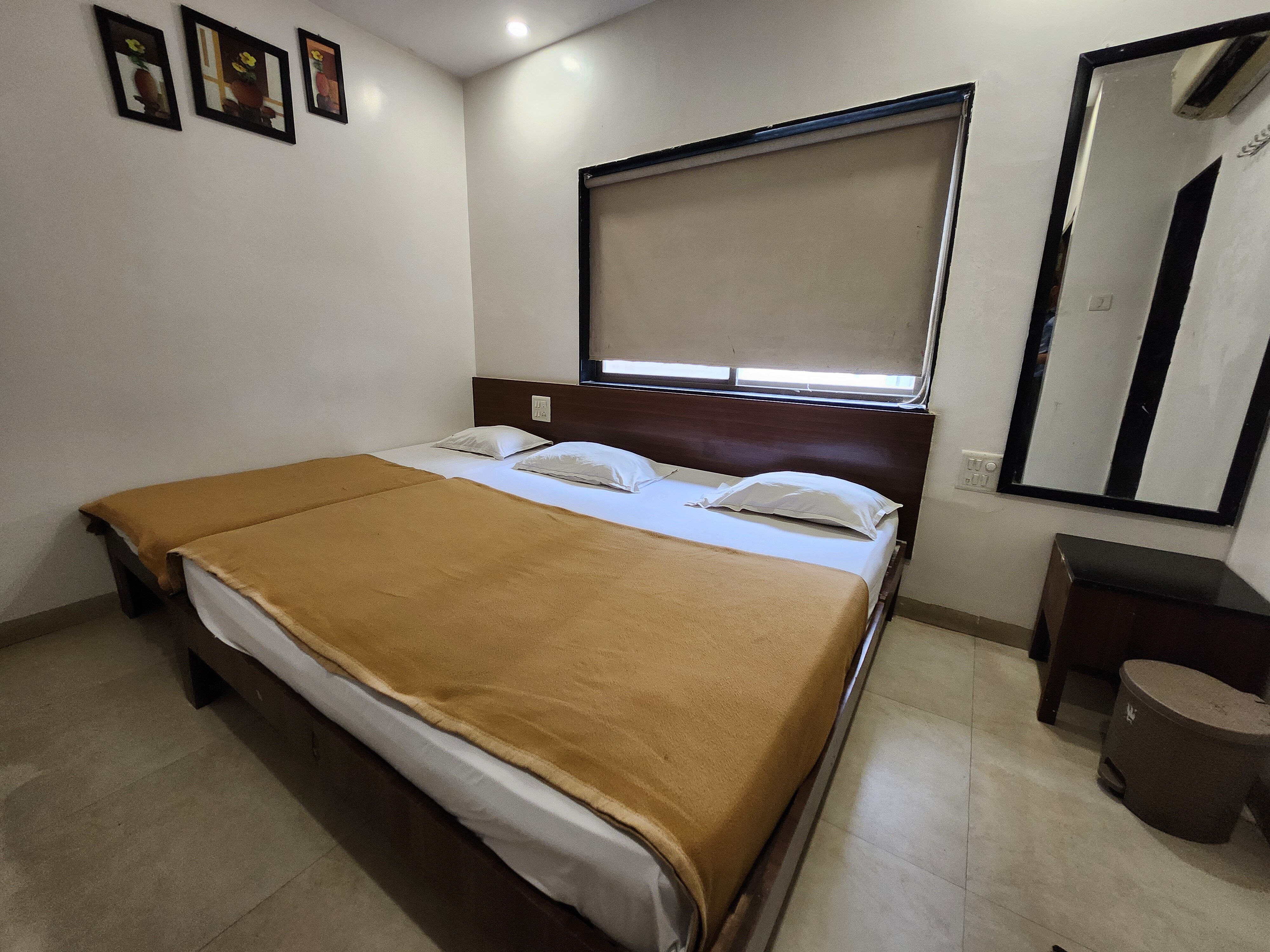 Hotel Sai Palace Inn - Tap to explore photos