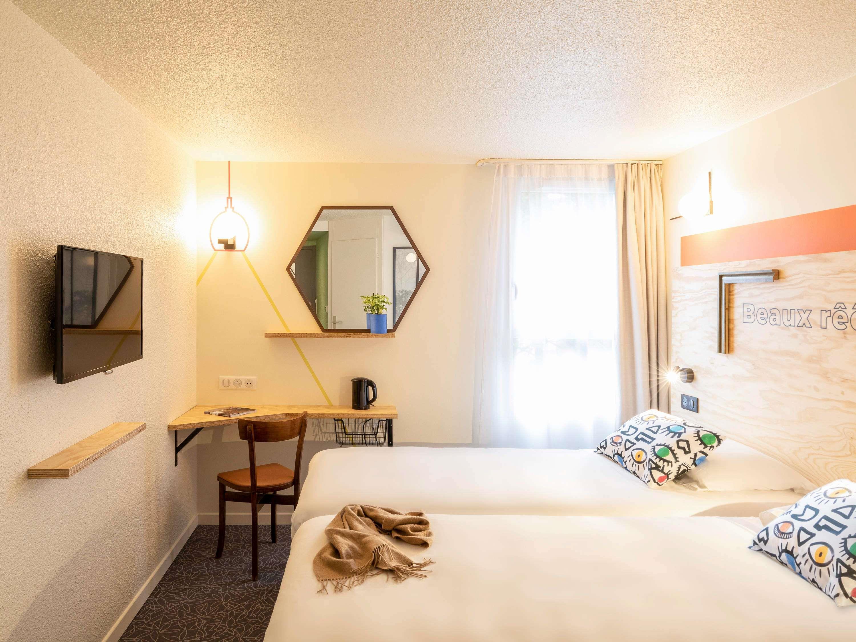 Greet Hotel Beaune - Tap to explore photos