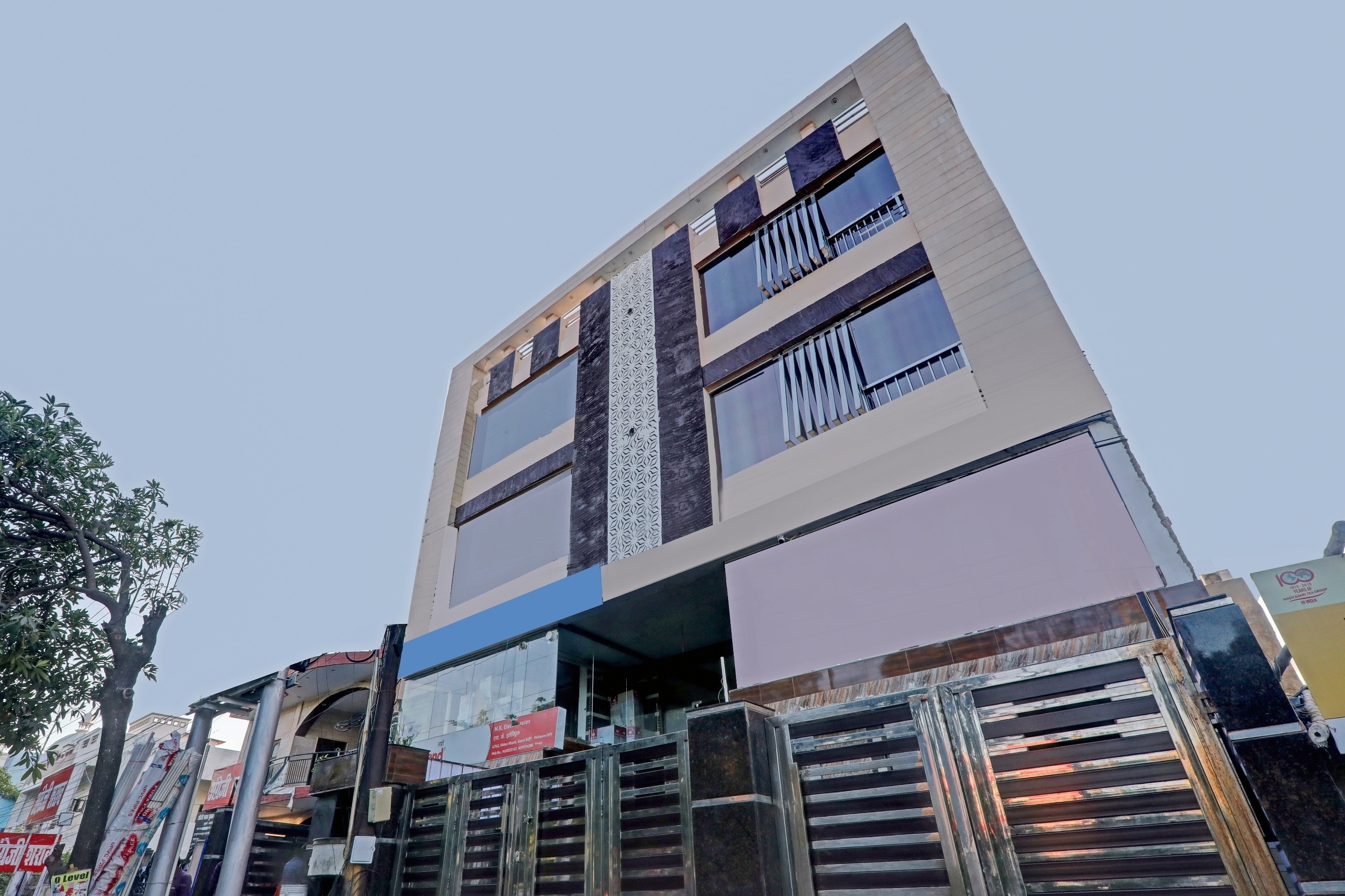 Super Townhouse Riddhi Residency - Tap to explore photos