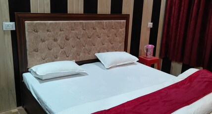 Jay jyoti resorts & caffe Room Type - 3bed room