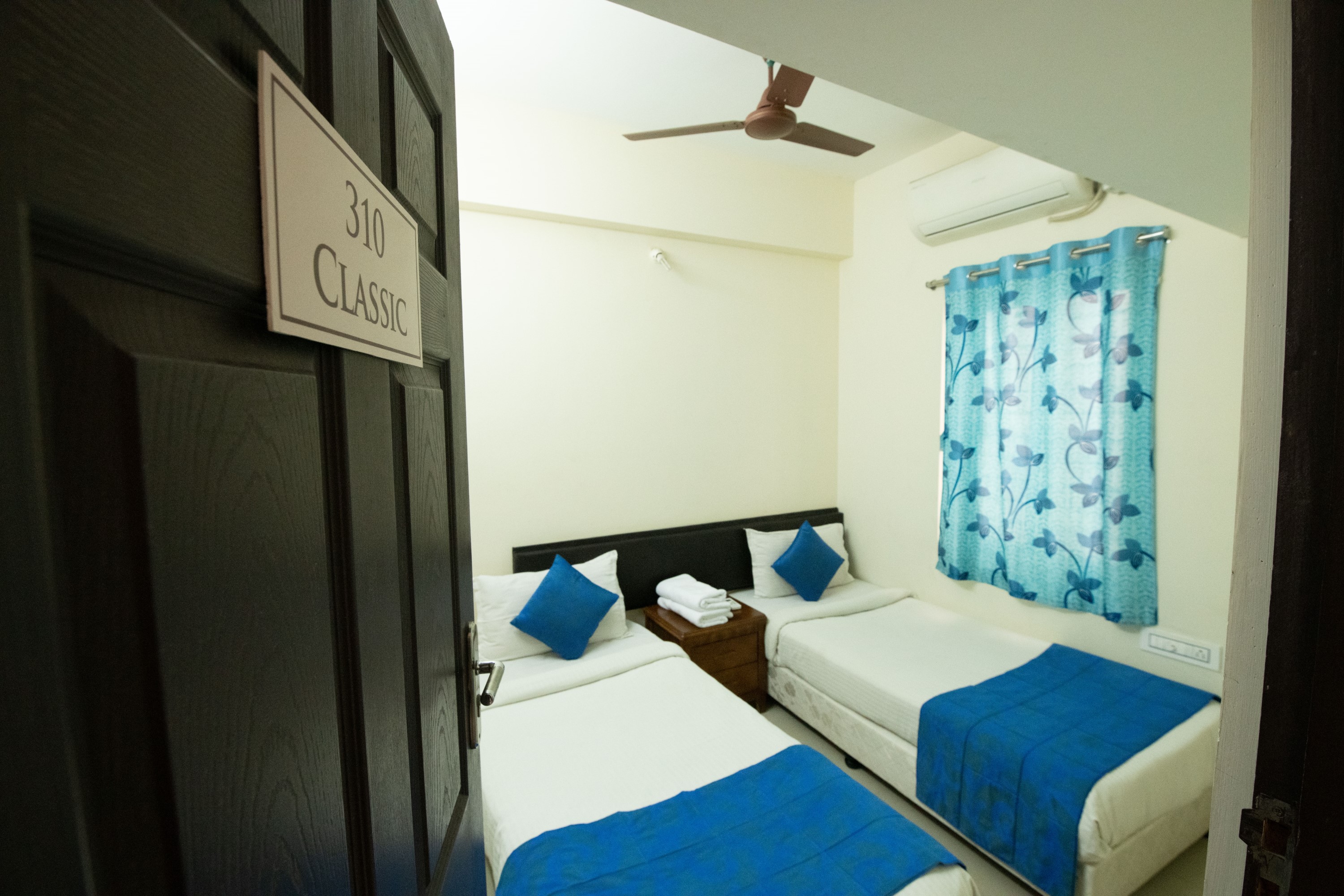 High Point Serviced Apartment - Tap to explore photos