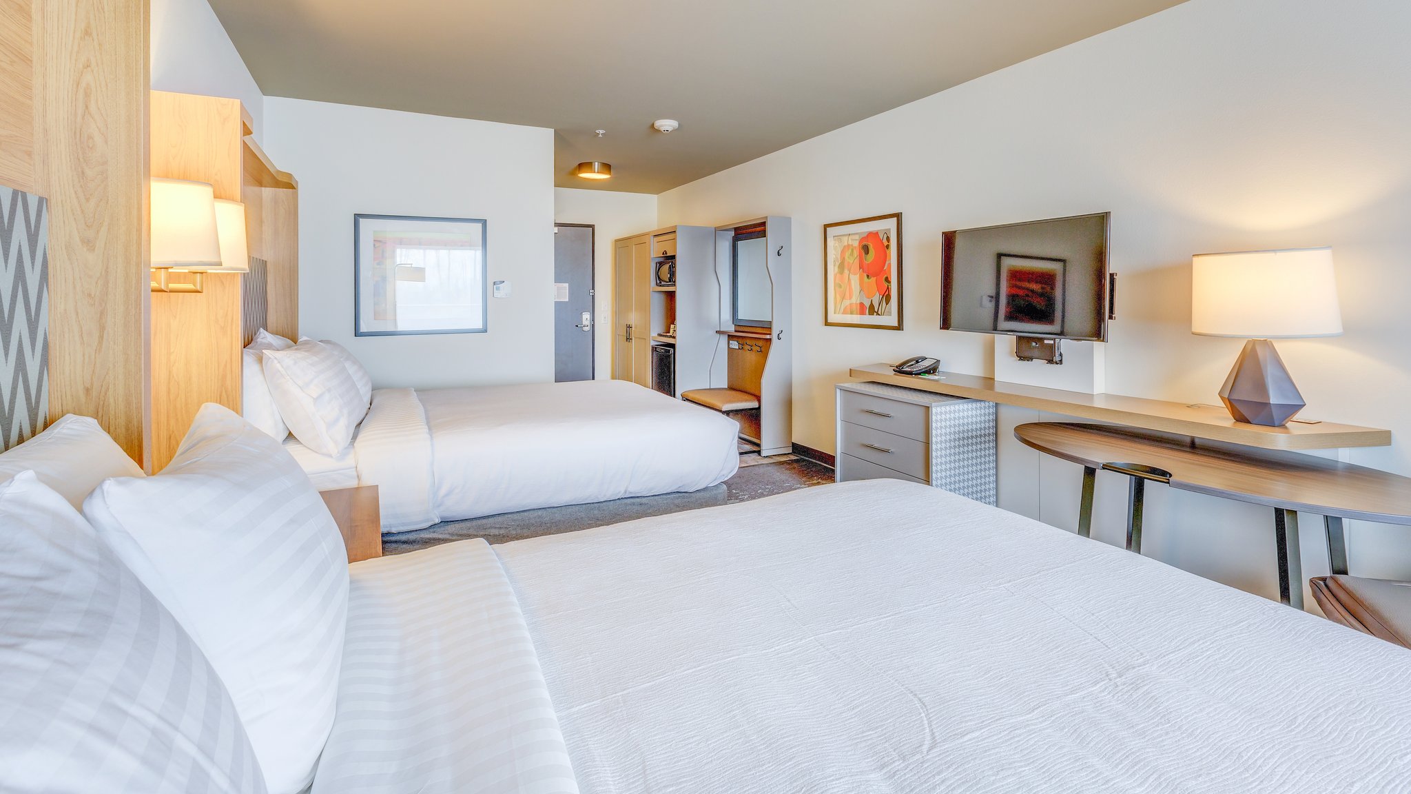 Holiday Inn Hotel & Suites Bellingham, an Ihg Hotel - Tap to explore photos