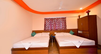 Premier Residency Room Type - Family Room AC-Free WIFI-Car parking -Erode Bus stand