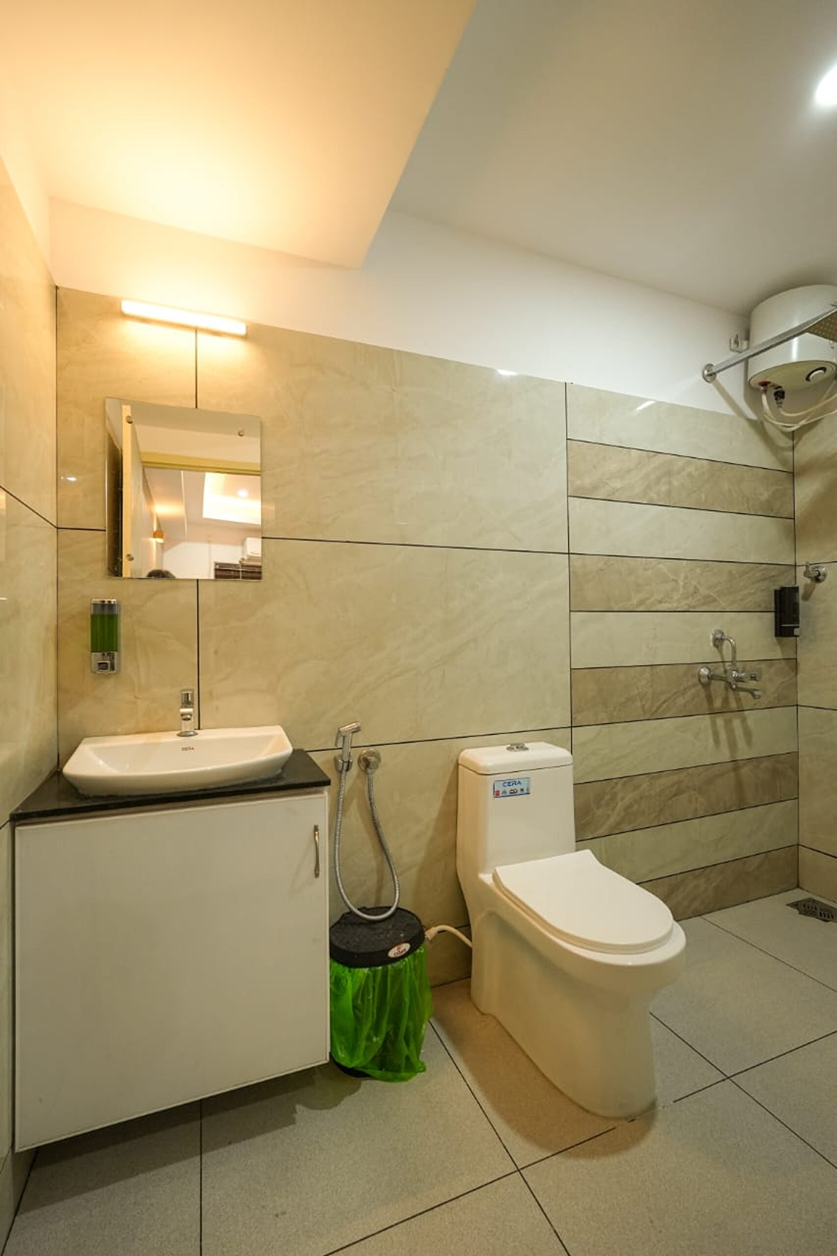 CLOUD 9 HOTEL &. LODGE - Tap to explore photos