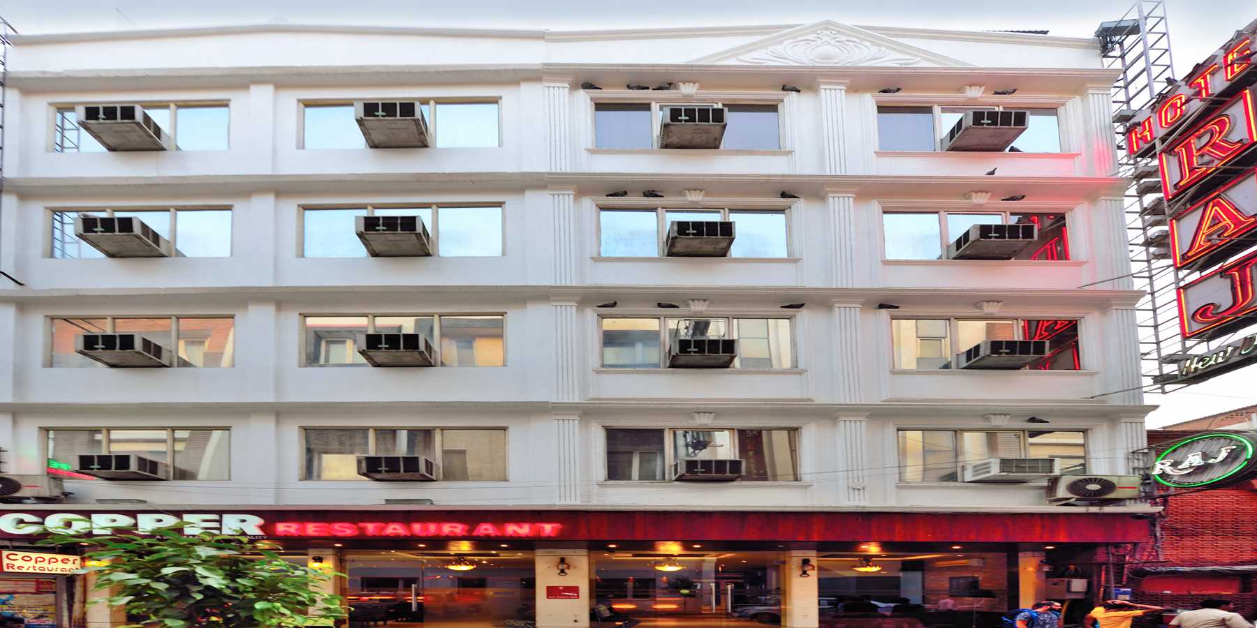 Hotel The Raj -New Delhi Railway Station - Tap to explore photos