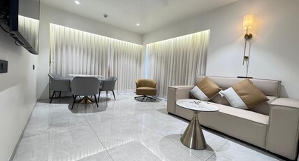 Hotel Veritas Grand Room Type - Club Floor Room(King Bed)