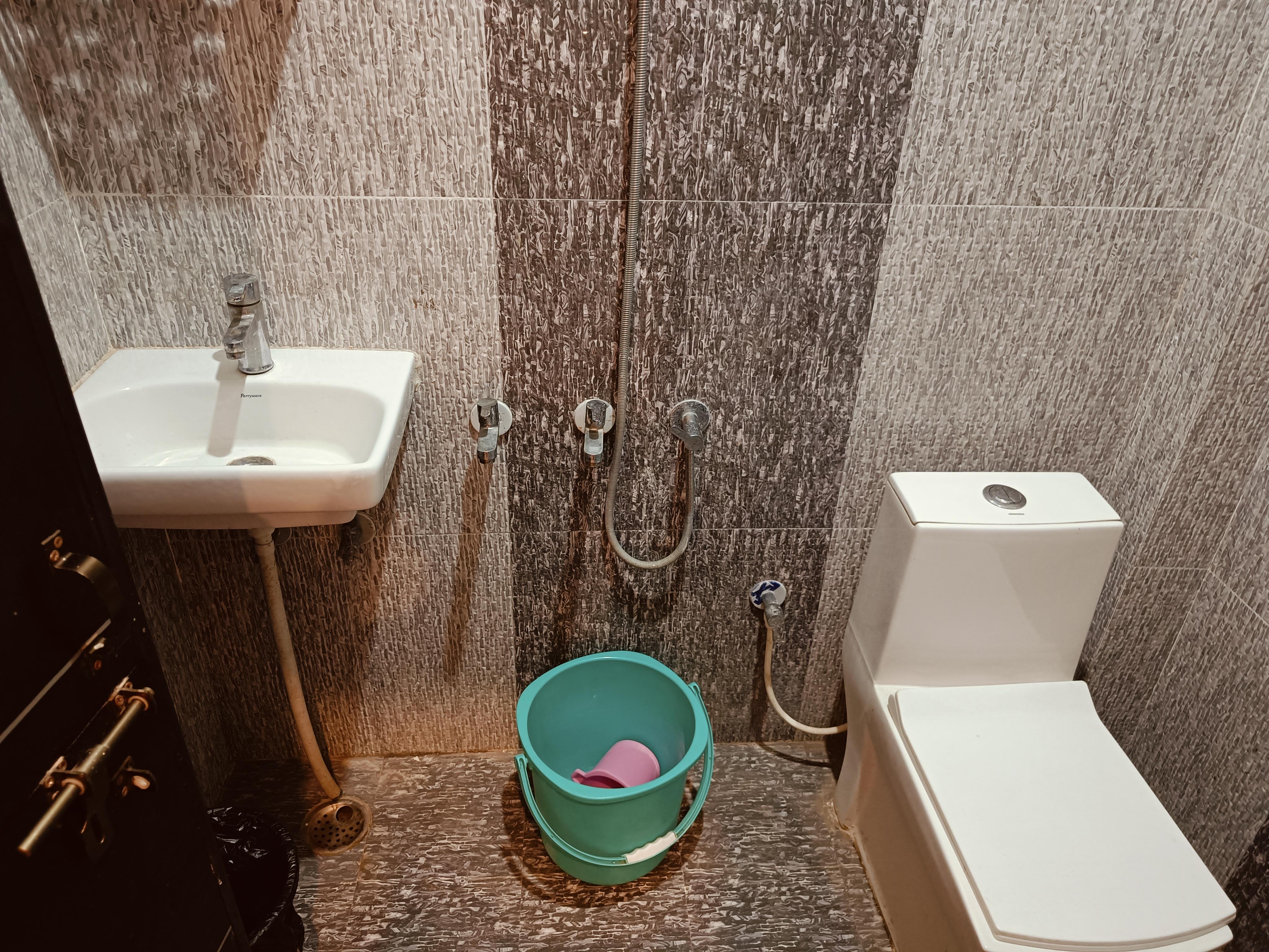 Mahalaxmi Paying Guest House 300 Mtr. from Assi Ghat, Varanasi - Tap to explore photos