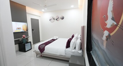 Hotel Flamount Hitech City Room Type - Deluxe Room