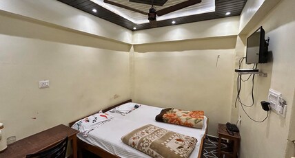 Hotel Shree Room Type - Standard Room - AC