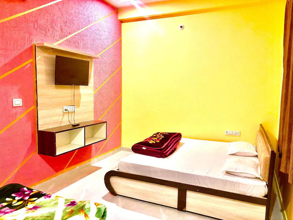 Diamond Resort & Restaurant Room Type - Double Bed