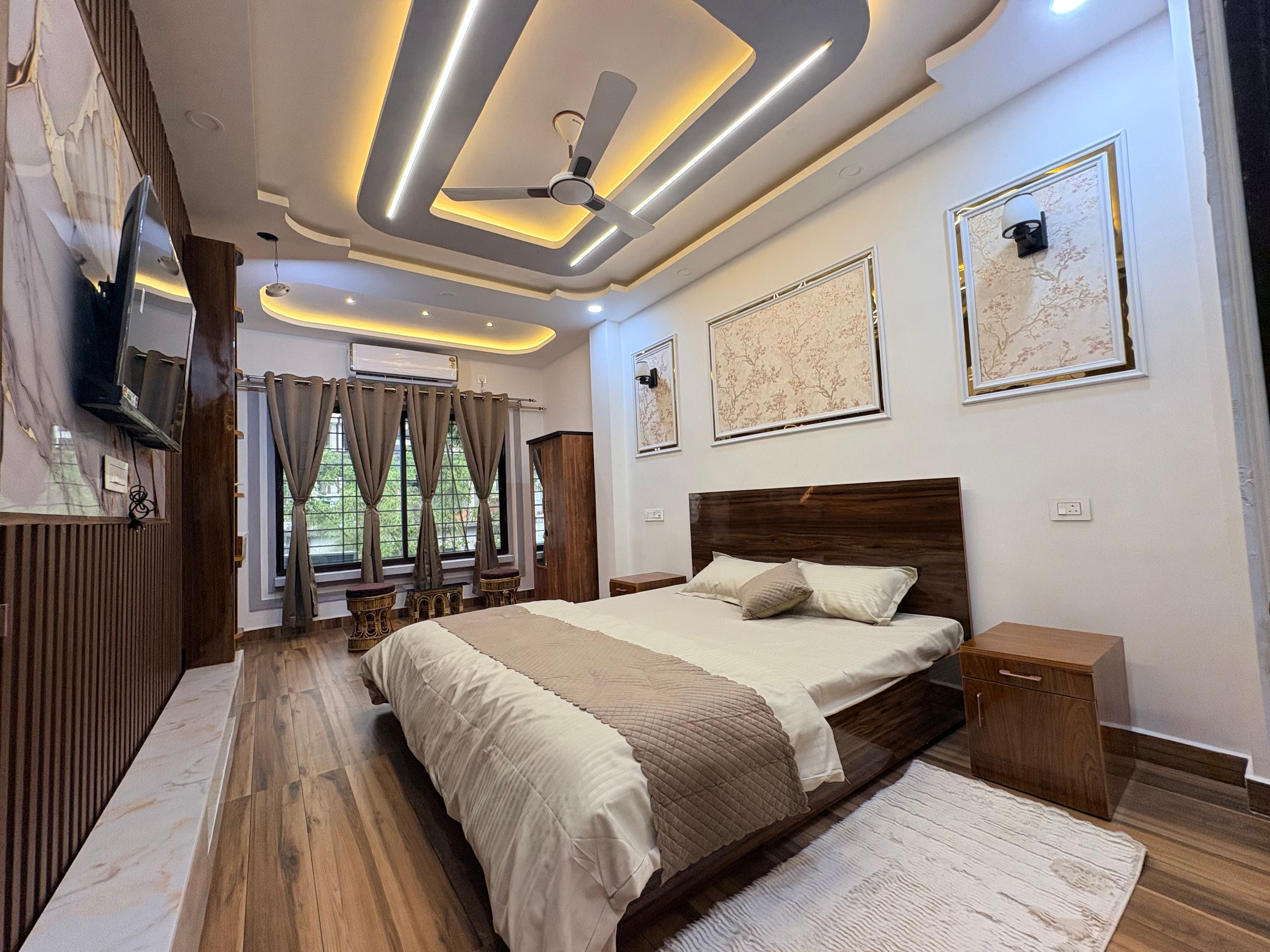 Viom s Paradise cozy 2BHK suite - Tap to explore photos