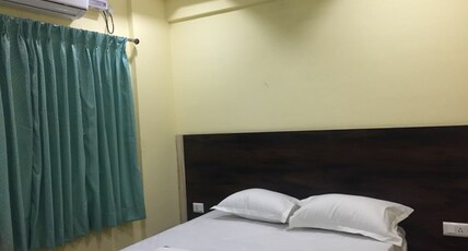 HOTEL NEW DREAMS INN Room Type - Deluxe AC Room