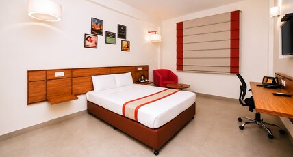 Max Hotels Jabalpur Room Type - Max Queen