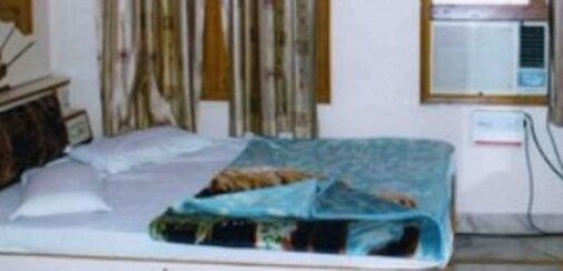 Hotel Hari Om Niwas