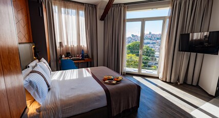 LE Louvre Hotel&Spa Room Type - Deluxe Room with Balcony