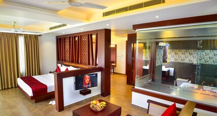 Lake Canopy Alleppey Room Type - Creek Room with Jacuzzi