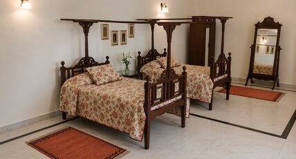 Maangarh, Panched - Ratlam: AM Hotel Kollection Room Type - Heritage Suite