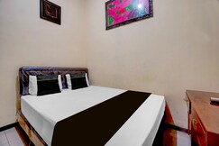 Hotel O near City of Tomorrow Mall formerly Vandhela Homestay
