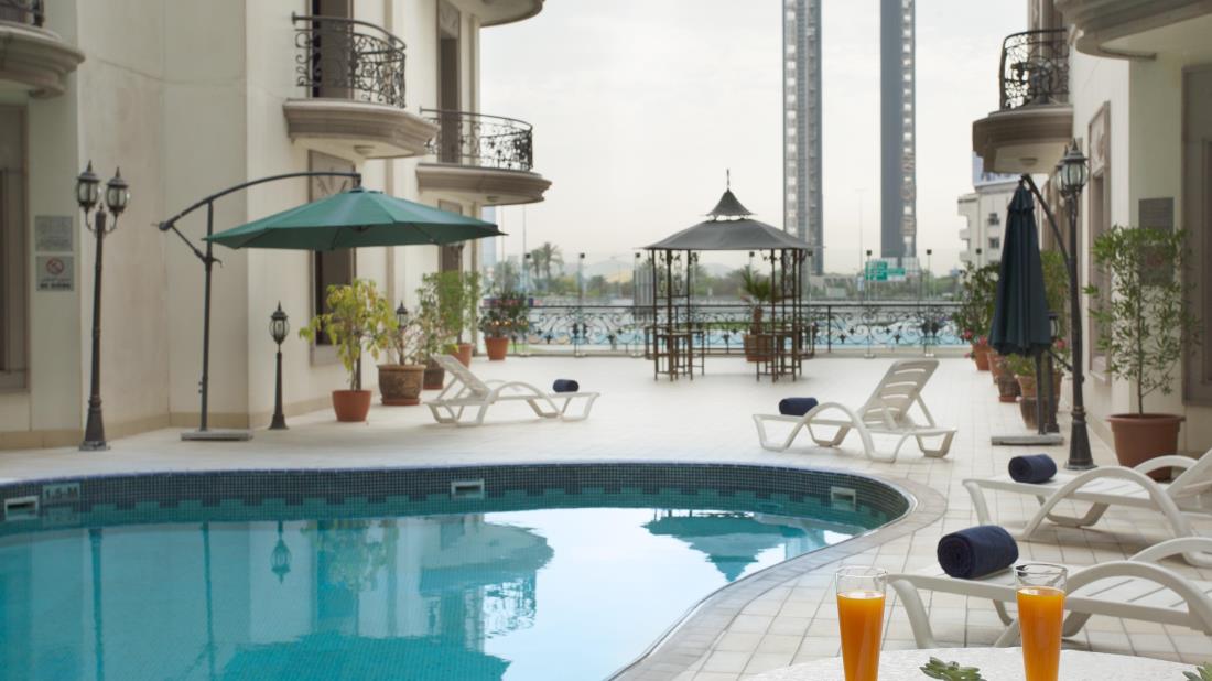 Al Waleed Holiday Homes Bur Dubai - Tap to explore photos