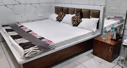 Hotel Divya Darshan.. Room Type - FAMILY STUDIO