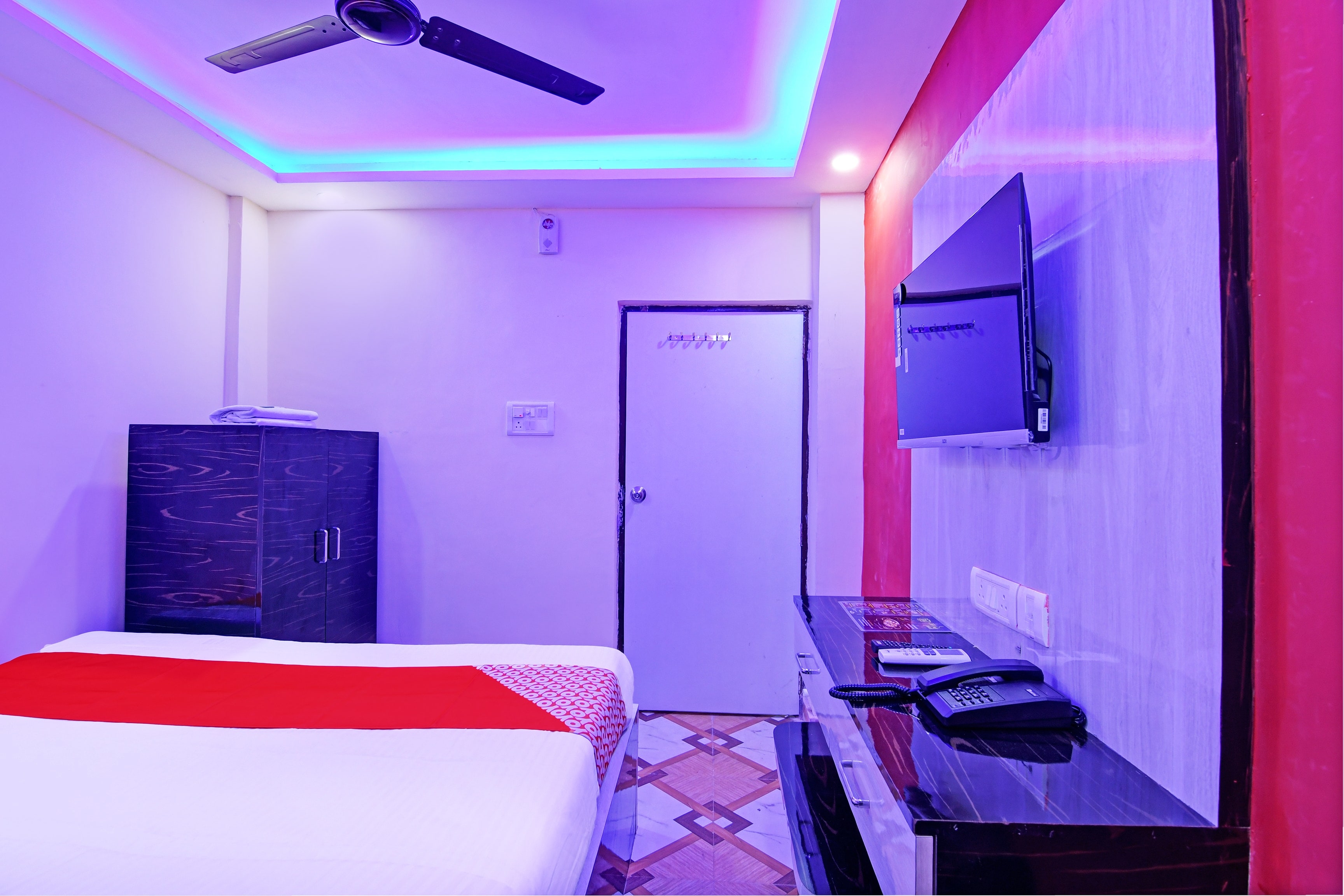 Hotel O Star guest House - Tap to explore photos