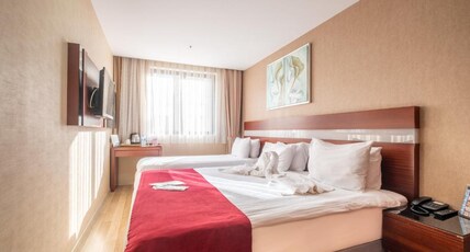 Park By Clover hotel Room Type - Deluxe Room with Terrace