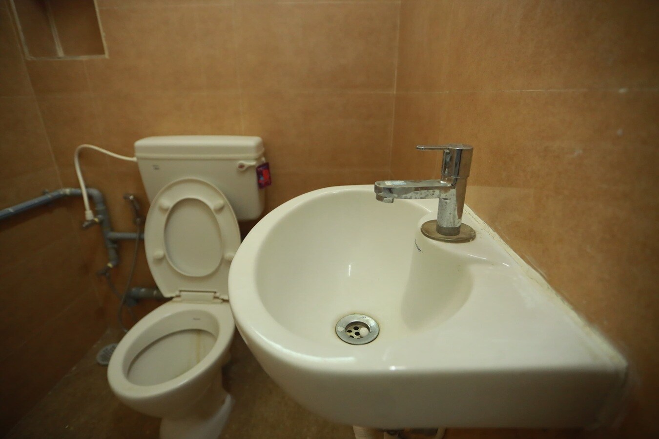 HOTEL MADURAI COMFORT,, - Tap to explore photos