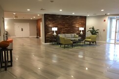 Holiday Inn & Suites DAYTONA BEACH ON THE OCEAN