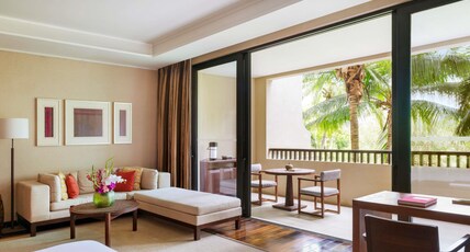 Raffles Hainan Room Type - Oasis Room, King-size Bed