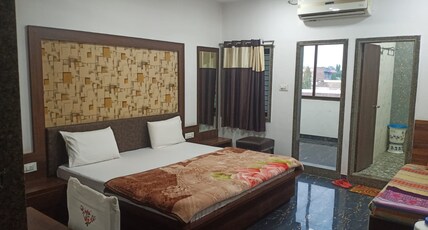 Hotel Gungun Room Type - Family AC Room with Ensuite Bathroom Hotel Gungun Room Type - Family AC Room with Ensuite Bathroom
