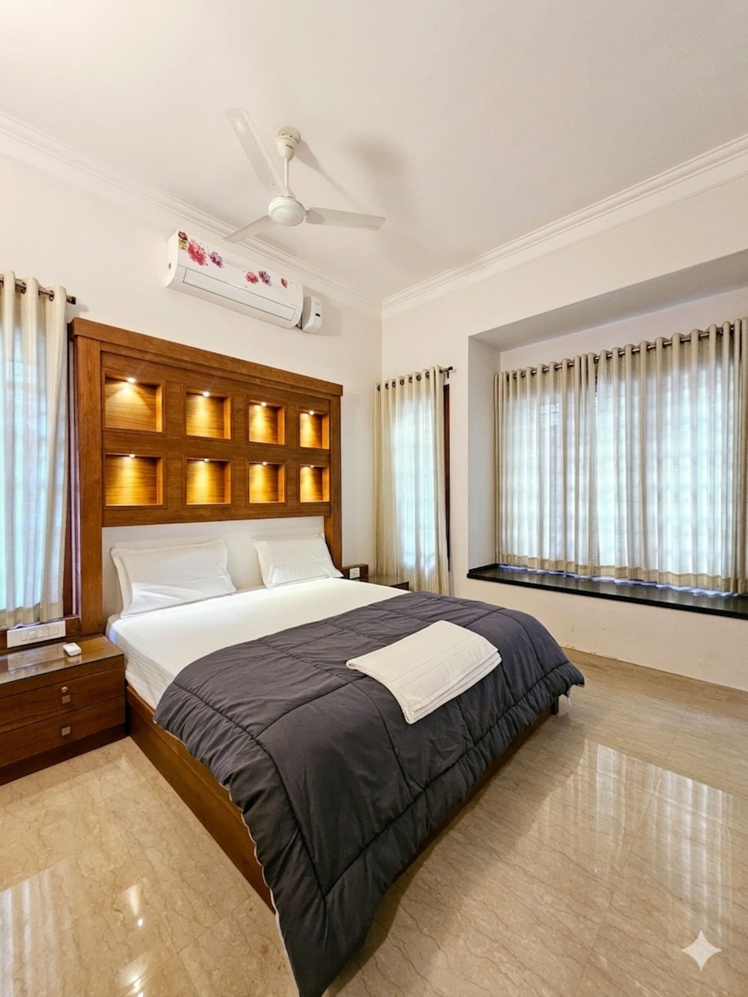 Aashray 2BHK home in Vytilla - Tap to explore photos