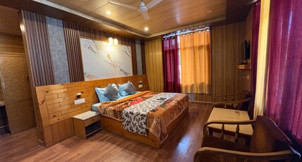Hotel Ridge view inn Room Type - Super deluxe room (Private Balcony) Hotel Ridge view inn Room Type - Super deluxe room (Private Balcony)